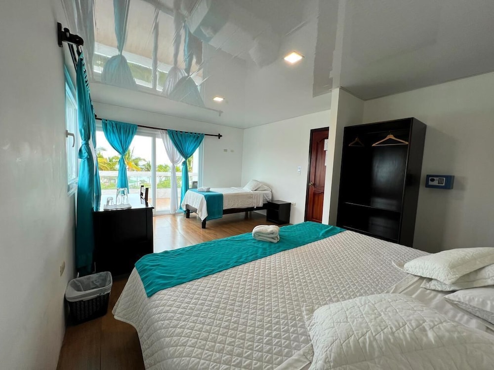 Deluxe Triple Room, Balcony photo 1