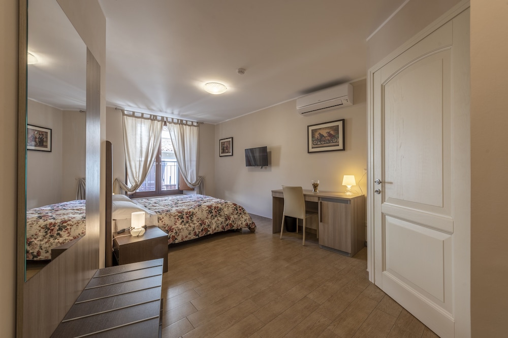 Superior Double Or Twin Room photo 1