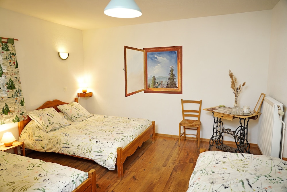 Standard Single Room, Private Bathroom, Mountain View (Bollet)