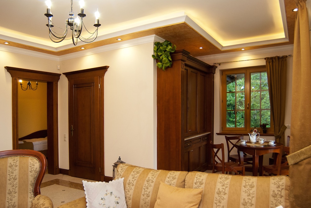 Apartment (Gold) photo 3