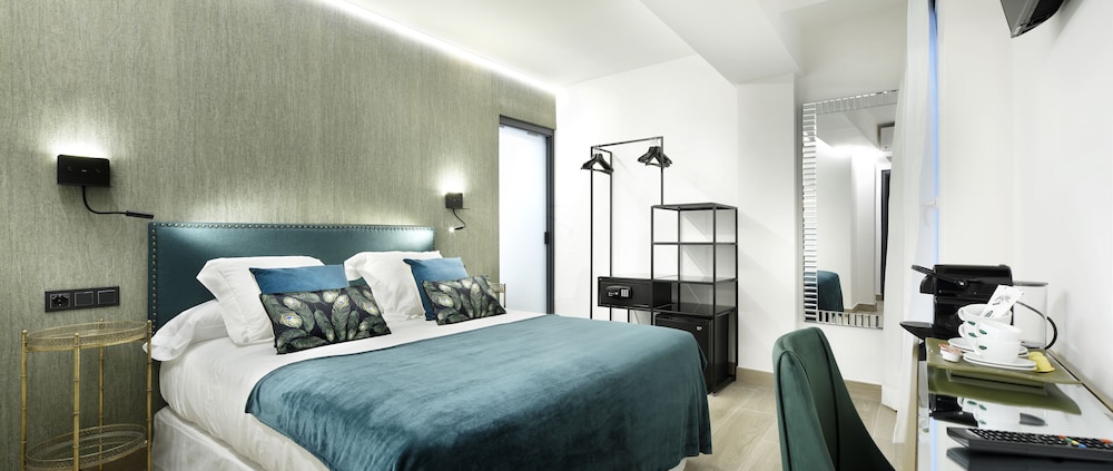 Design Double Room (Katherine)