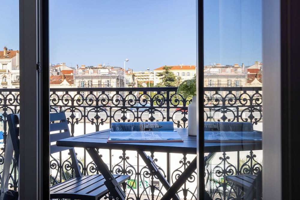 Superior Double Room, Balcony - Photo 5