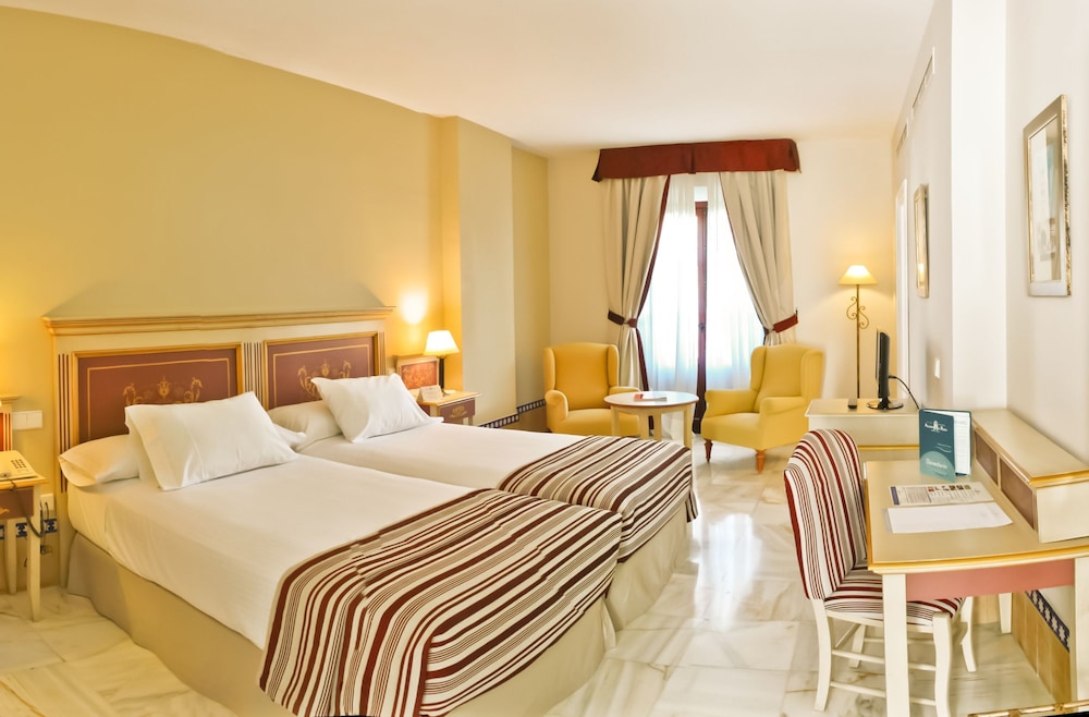 Standard Double Or Twin Room - Photo 2