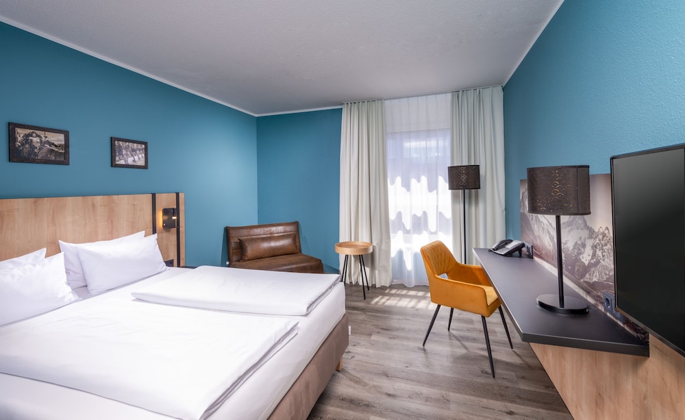 Business Room, 1 Queen Bed - Photo 2