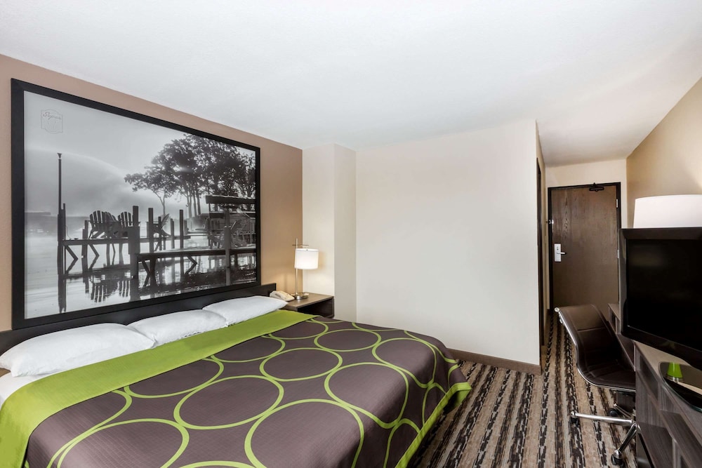 Standard Room, 1 King Bed - Photo 1