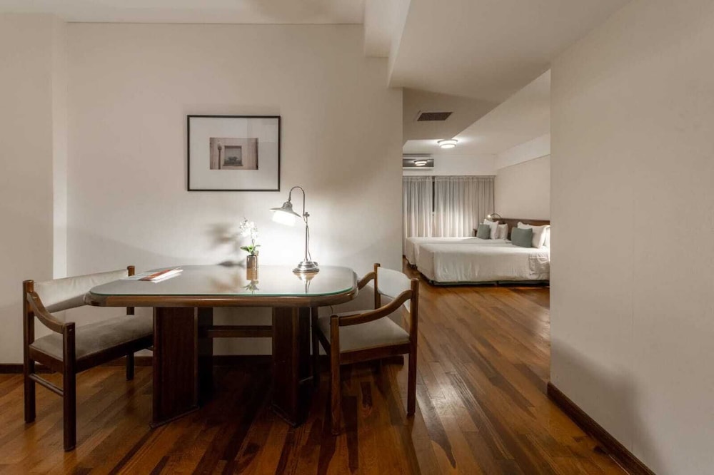 Executive Room photo 2