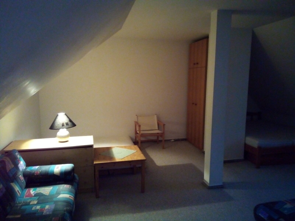 Duplex, 1 Bedroom, Kitchenette photo 2