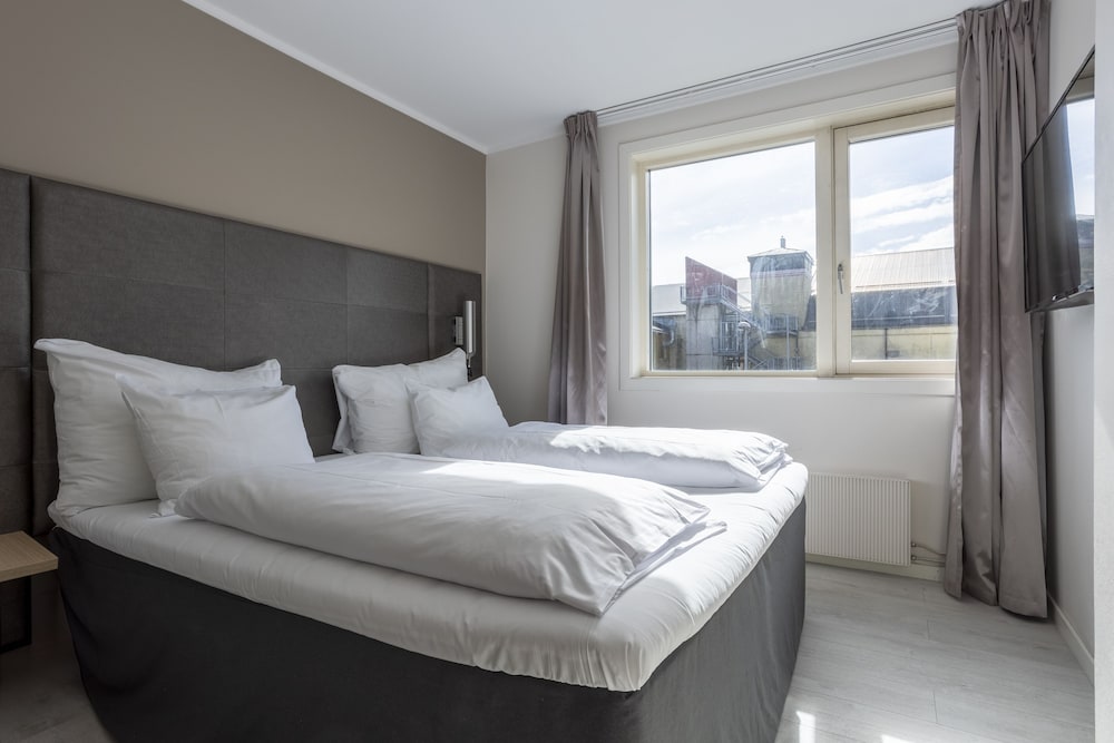 Standard Double Room, 1 Double Bed, Non Smoking - Photo 7
