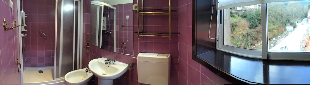 Standard Double or Twin Room - Photo 3