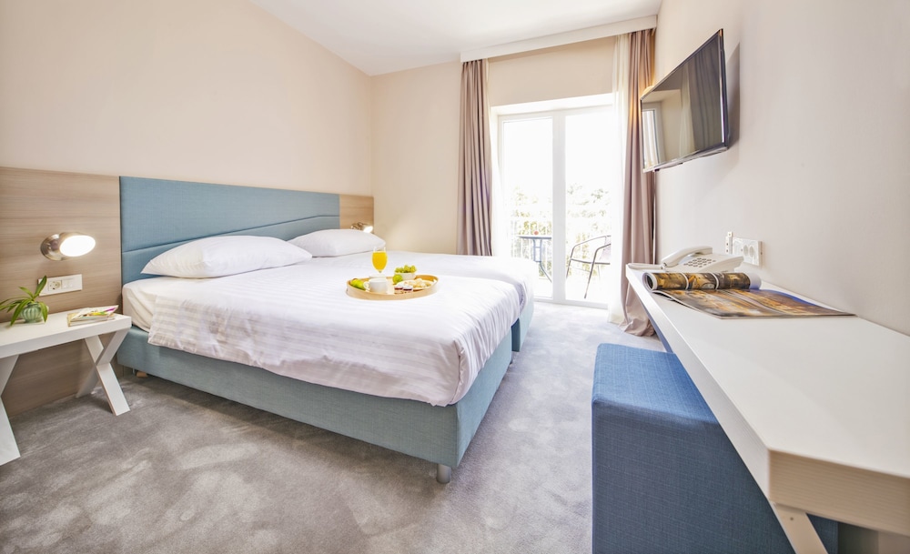 Comfort Double Room, Balcony - Photo 1