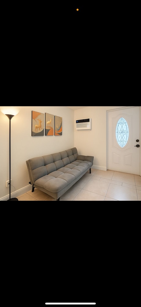 Comfort Townhome photo 2