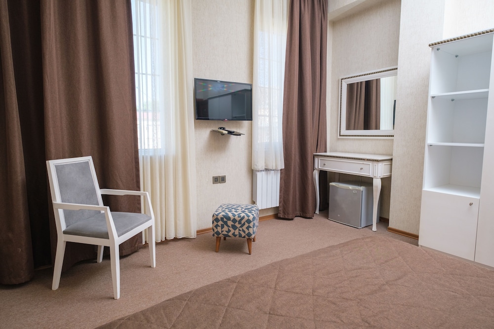 Twin Room - Photo 9