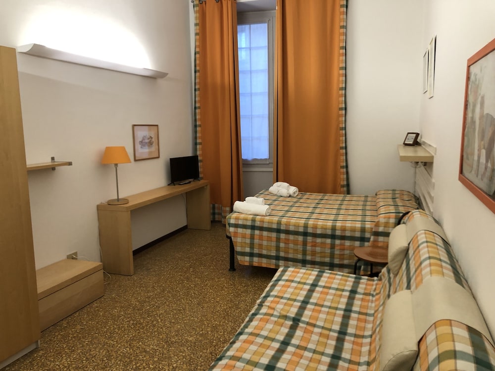 Quadruple Room - Photo 10
