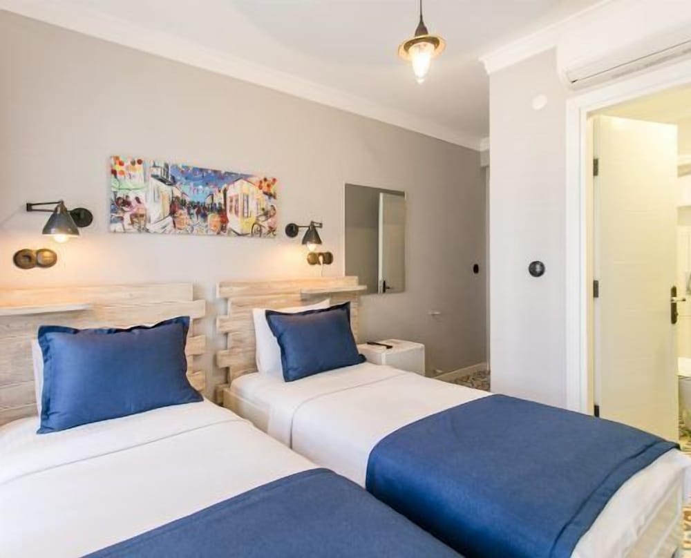 Standard Twin Room photo 1