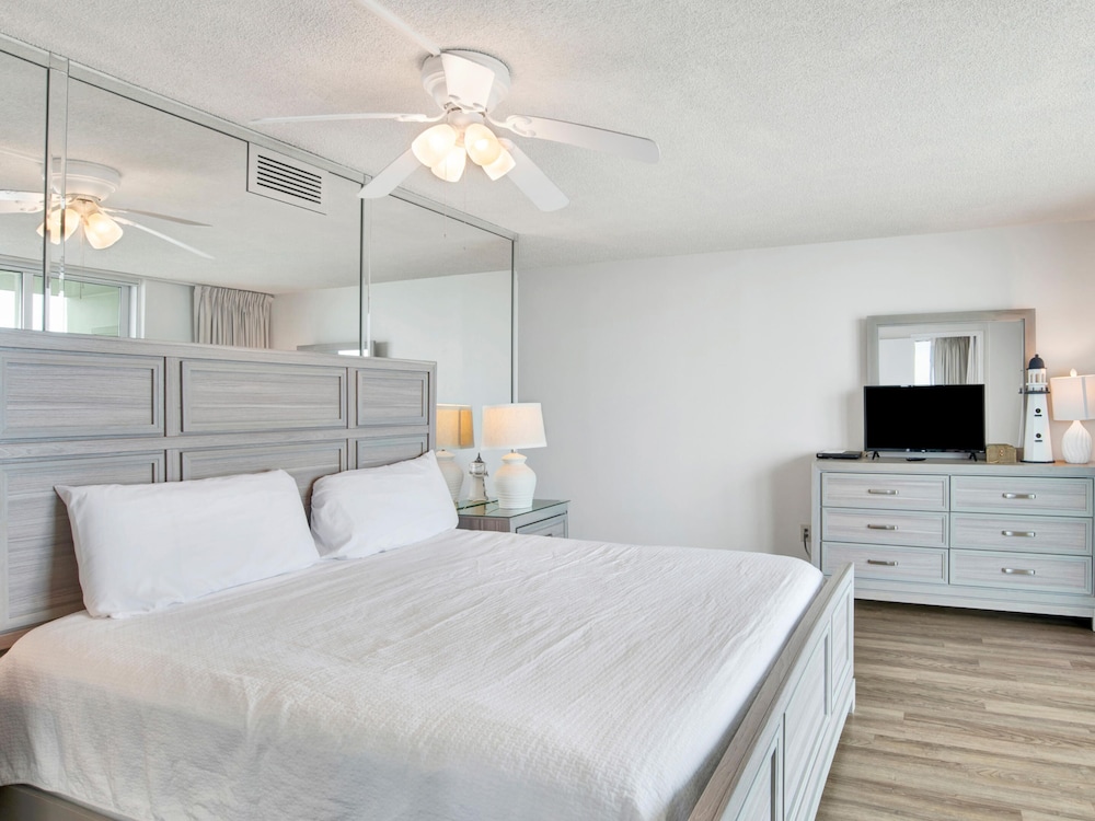 Condo, Multiple Beds, Balcony, Ocean View (#11E - No Pets) photo 2