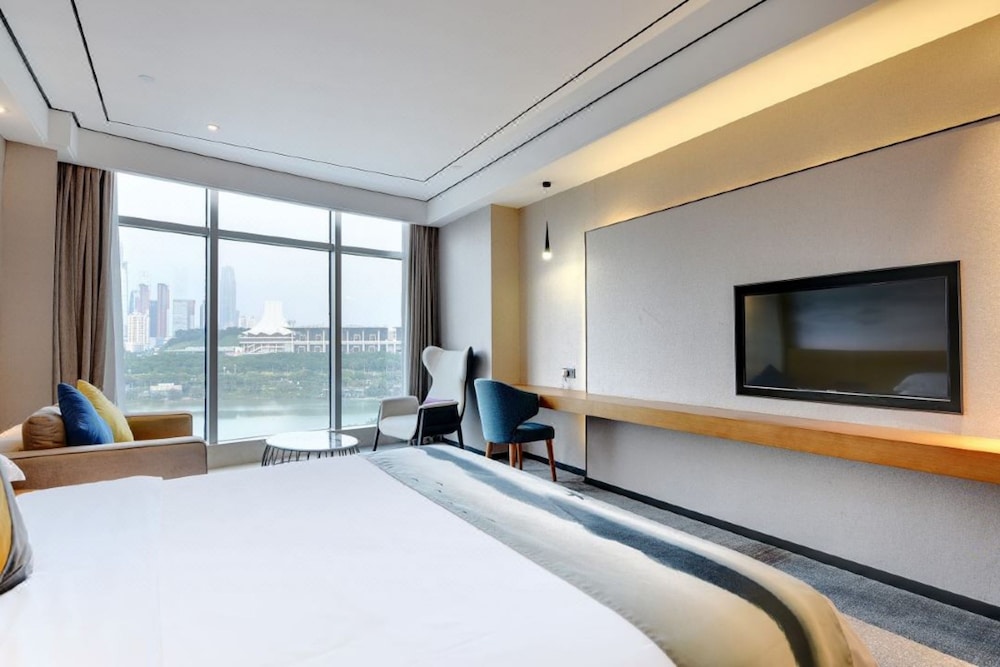 Superior Single Room, City View photo 3