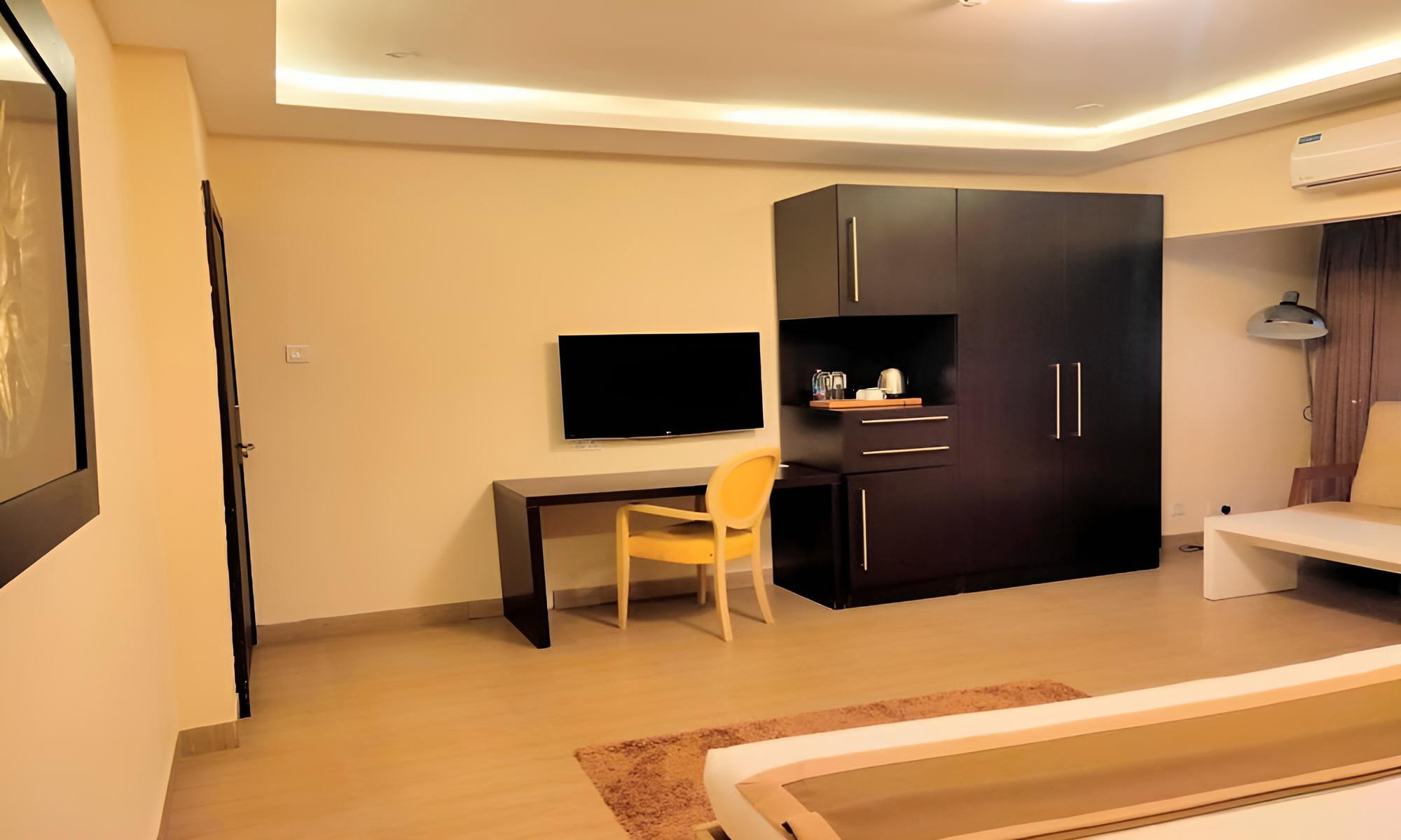Deluxe Room - Photo 4