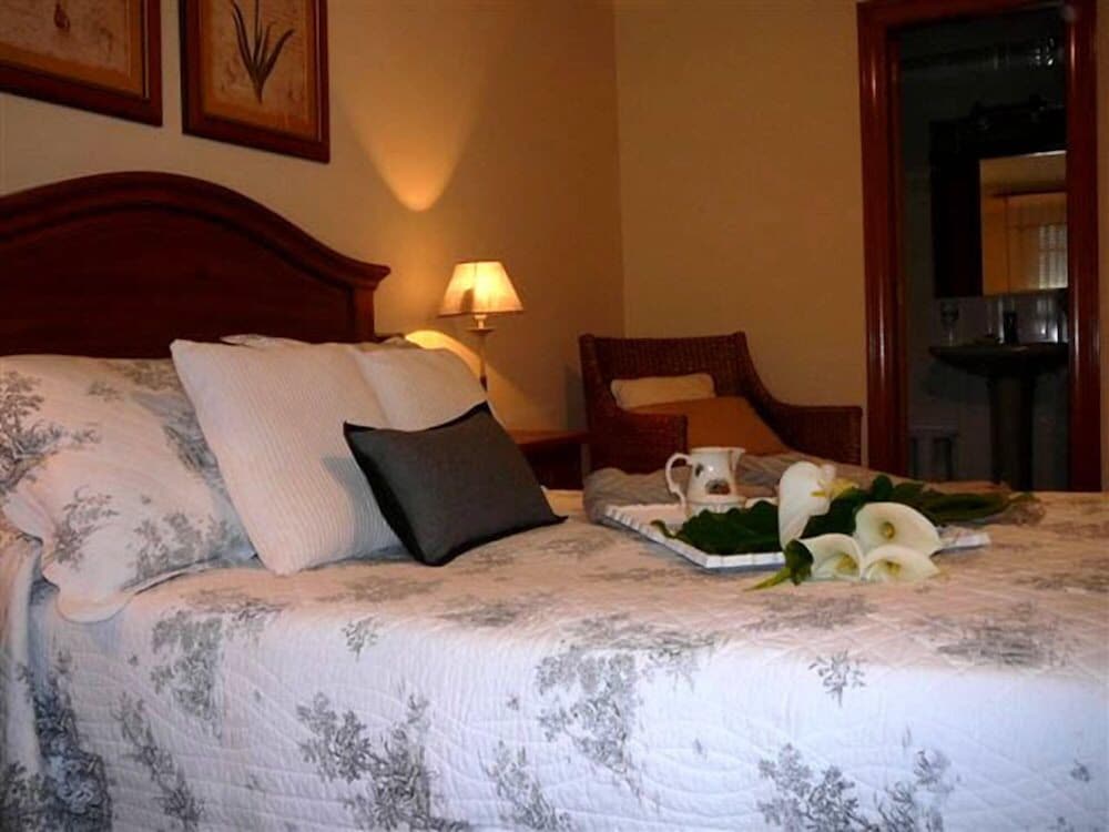 Double or Twin Room, Private Bathroom