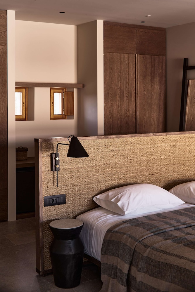 Premium Private Pool Suite - Photo 2