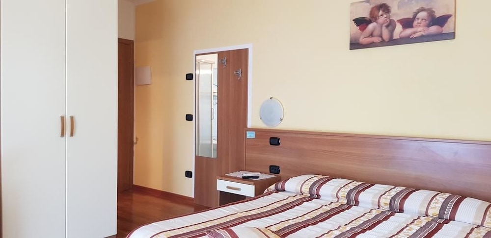 Double or Twin Room, Balcony, Mountain View