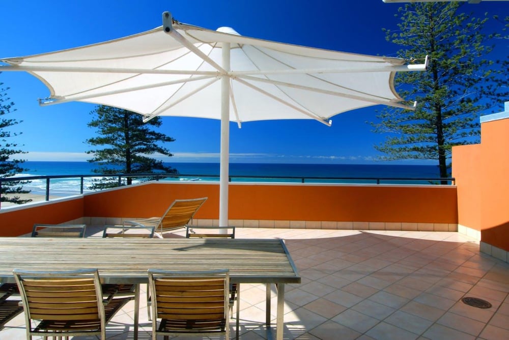 2 Bedroom Apartment with Roof Terrace
