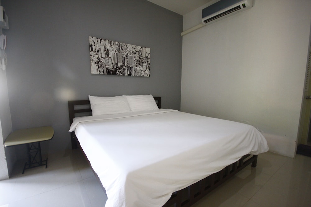 Standard Double Room photo 2