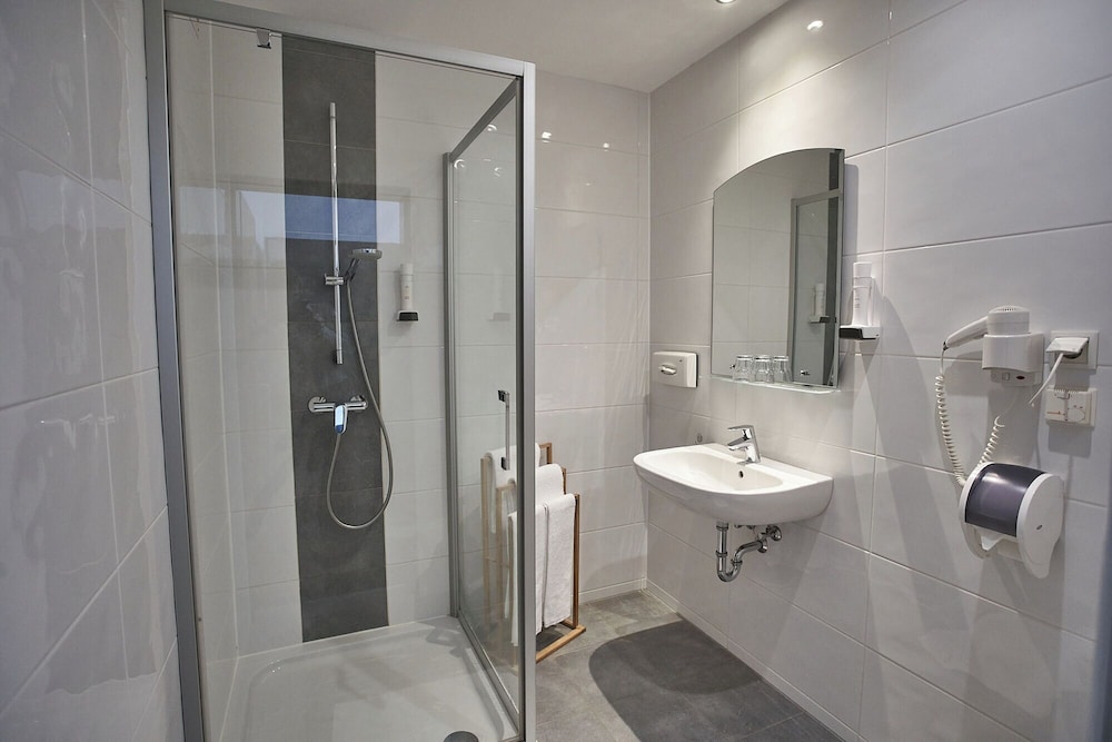 Comfort Room, Lake View photo 3