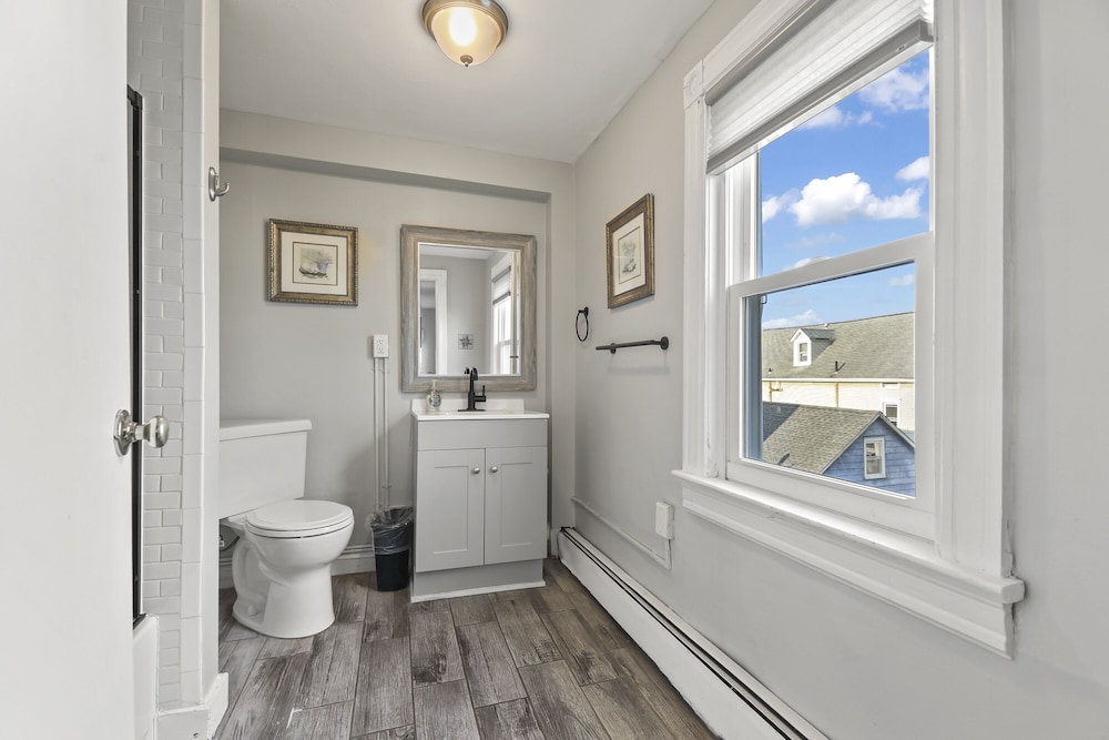 Romantic Double Room, Private Bathroom, Sea View (The Overlook Room) photo 2