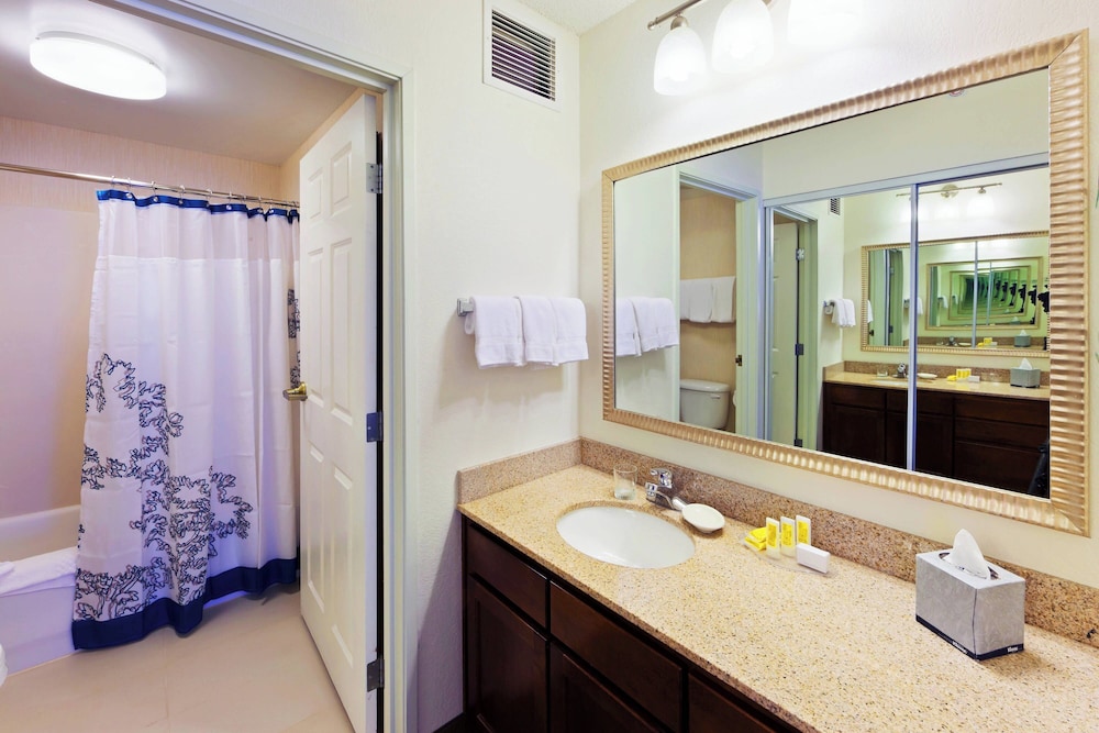 Suite, 1 Bedroom (Hearing Accessible)
