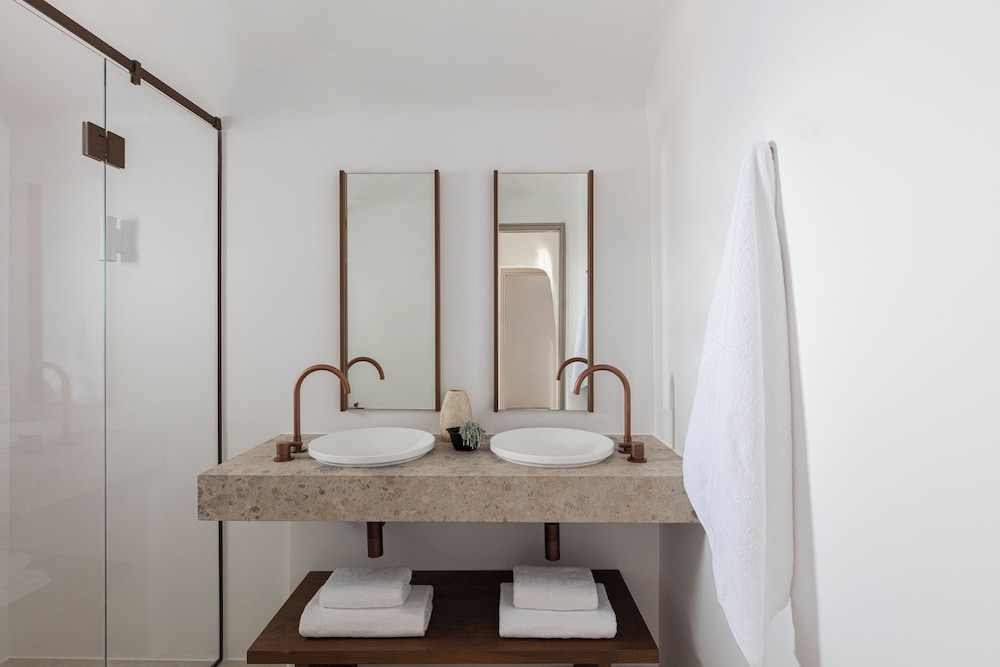 Grand Two Bedroom Suite - Photo 3
