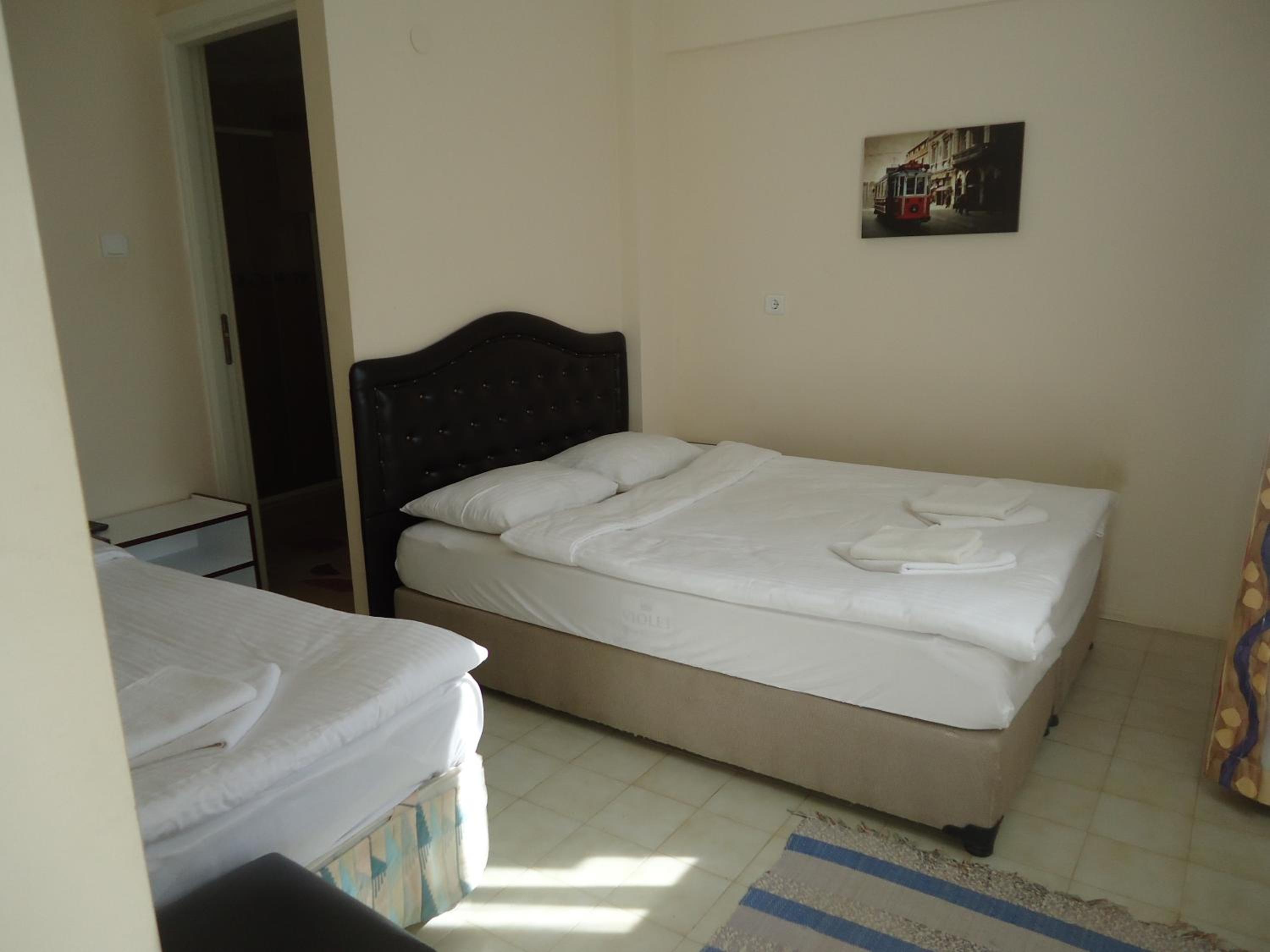 Standard Triple Room photo 3