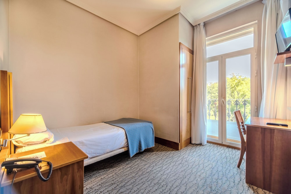 Single Room photo 3