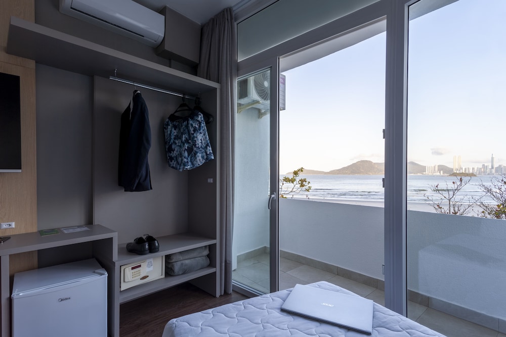 Superior Room, Sea View - Photo 8
