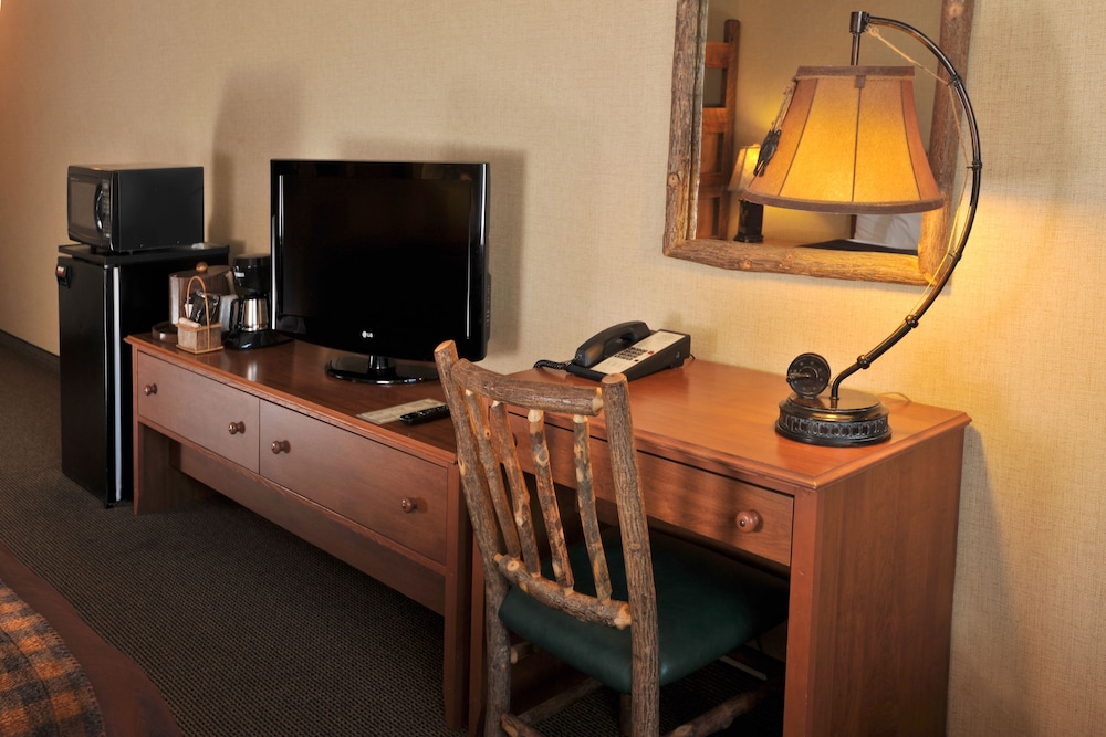 Suite, 1 King Bed with Sofa bed, Non Smoking - Photo 2