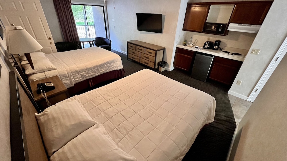Classic 2 Room unit Family apartment photo 2