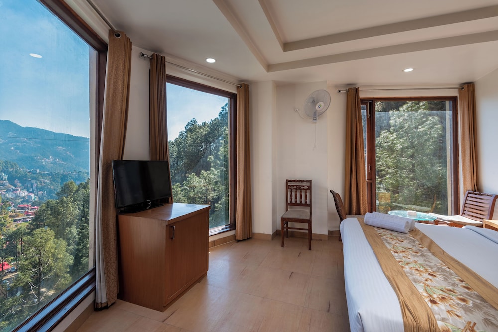 Executive Room - Photo 6