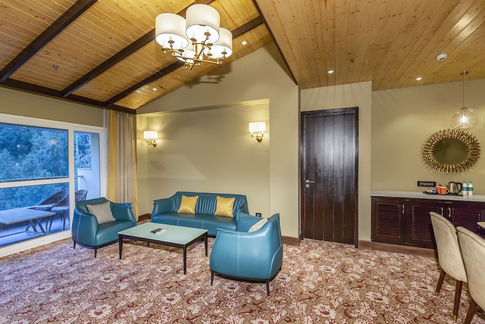 Superior Suite (Devdaar Suite) - Photo 5