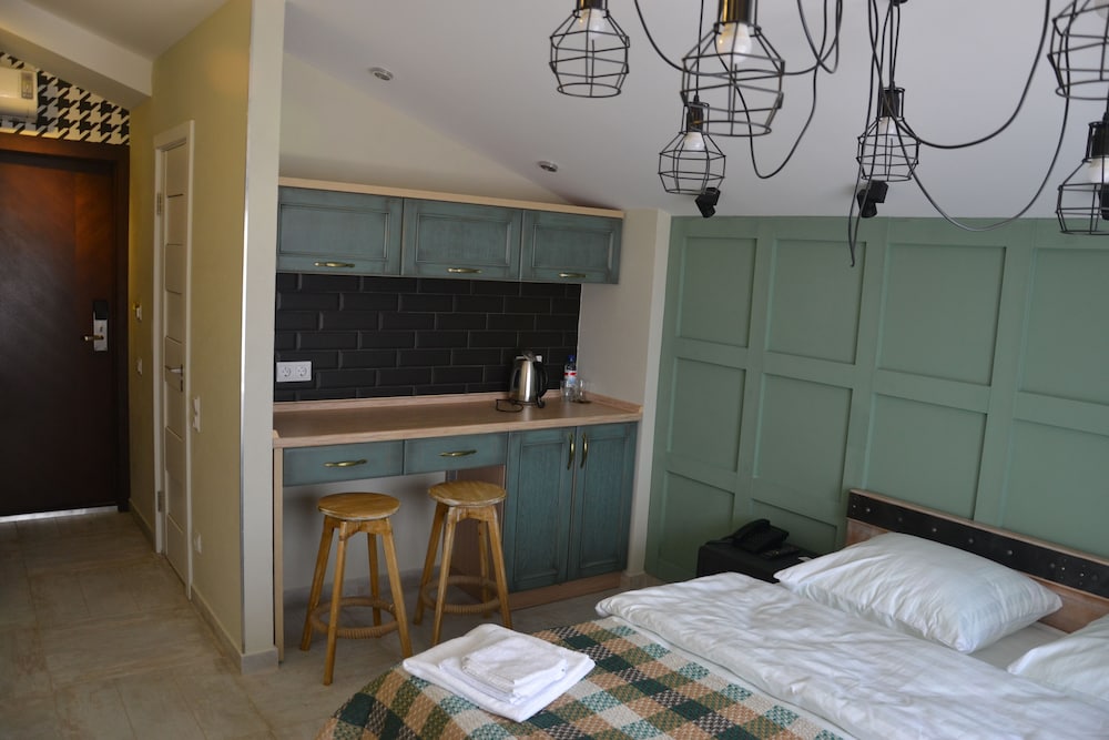 Standard Double Room photo 2