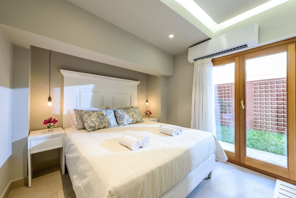Family Suite, 1 Bedroom, City View (A2) photo 1