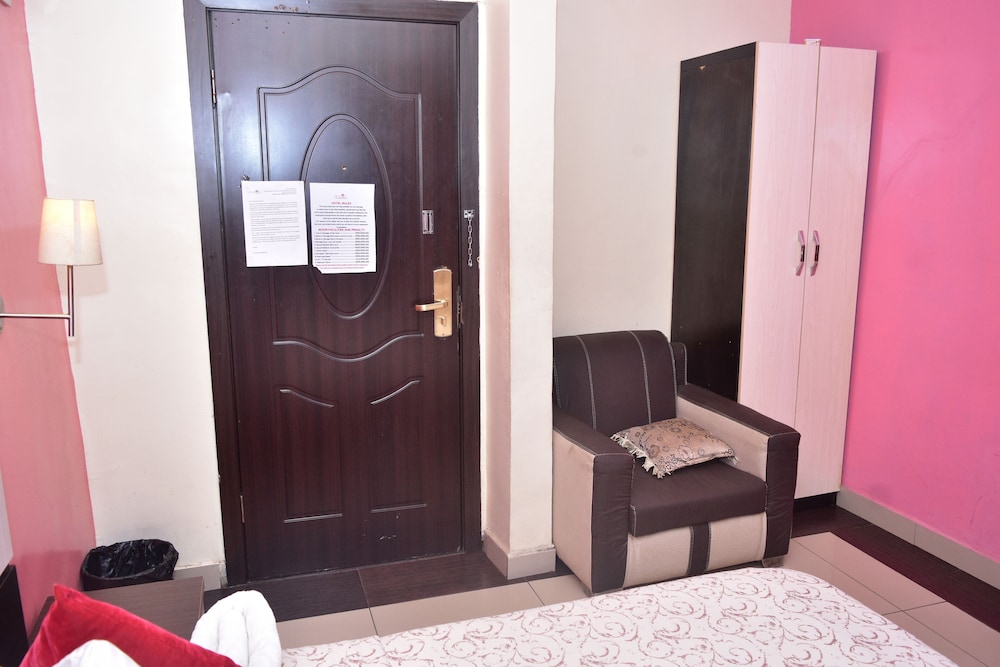 Basic Single Room
