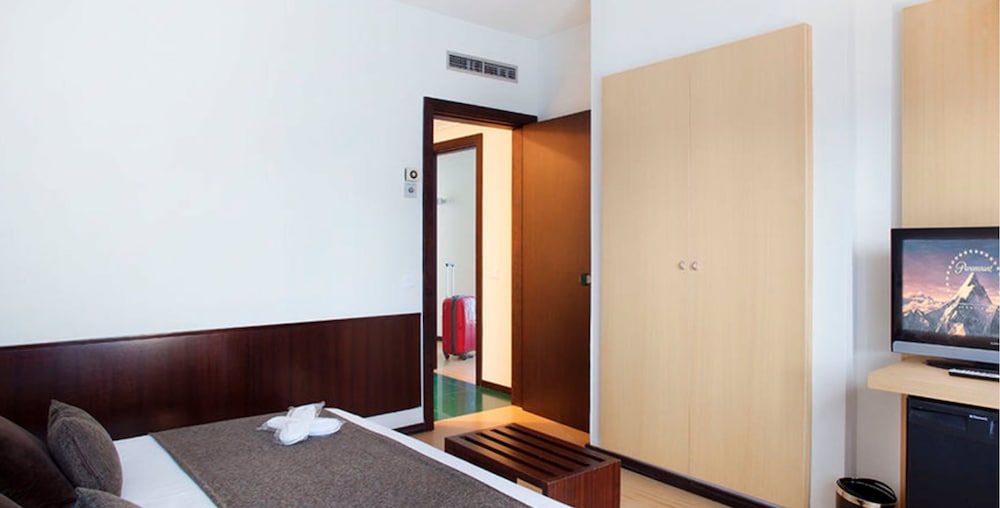 Standard Room - Photo 2