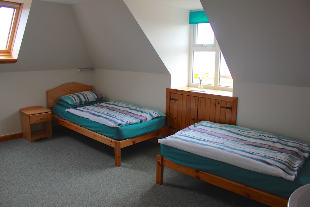 Standard Triple Room, Shared Bathroom photo 1