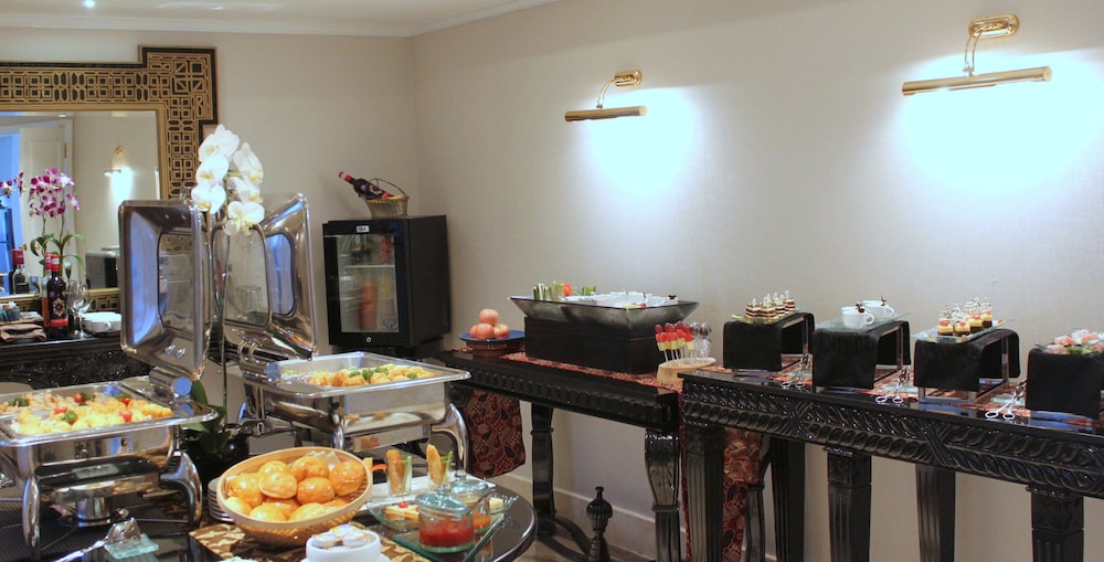 Suite (Romance with Whirlpool) - Photo 2