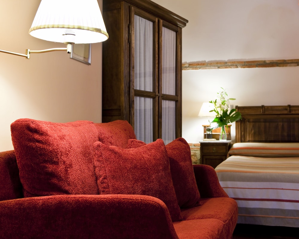 Superior Twin Room photo 3