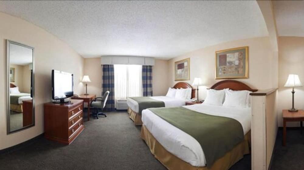 Standard Double Room, 2 Queen Beds