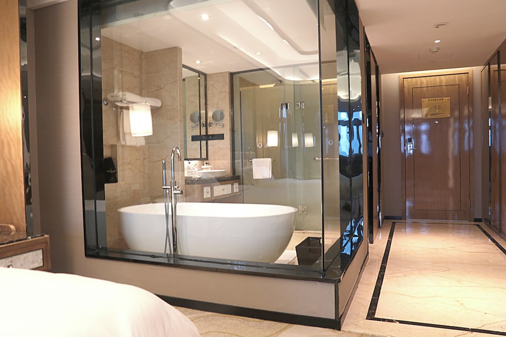 Deluxe Twin Room, City View photo 3