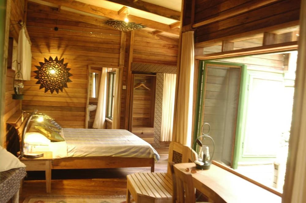 Double Cottage