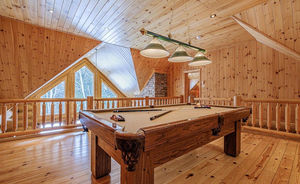 Executive Plus 52 - Beautiful Spacious log Home With Private hot tub Pool, Billede 2
