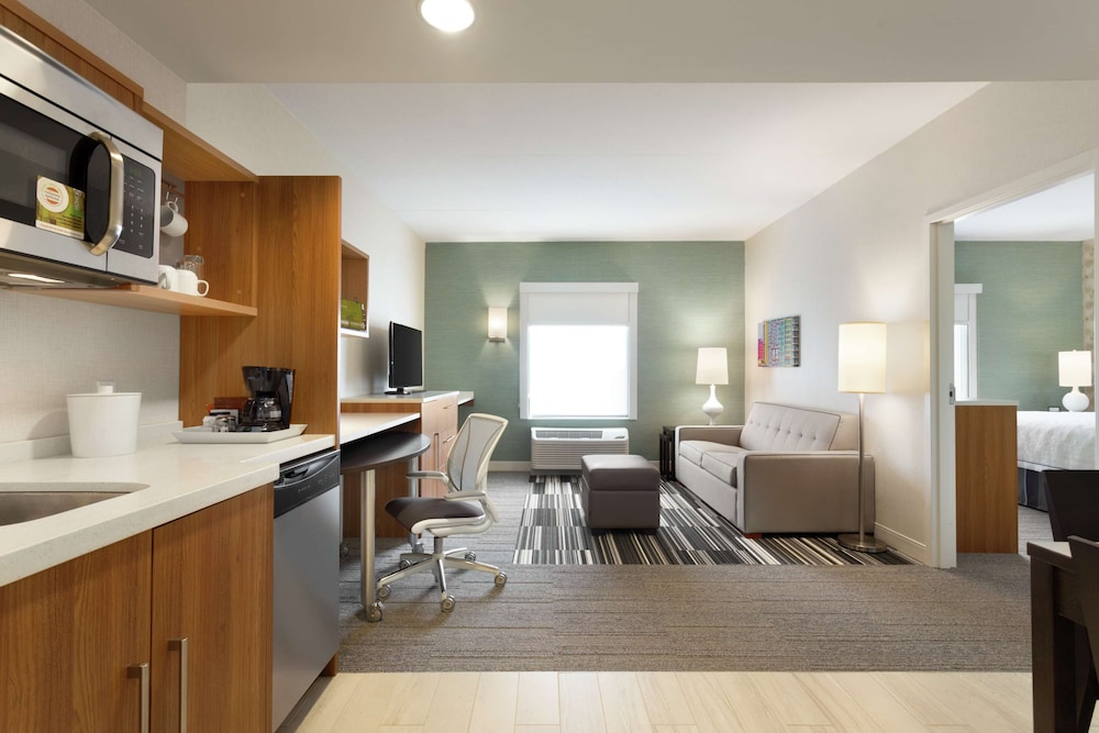 Suite, 1 King Bed photo 1