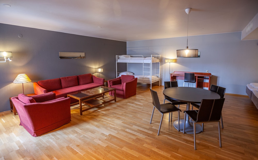 Family Apartment photo 2